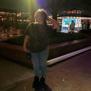 Meet your Posher, Yasmine